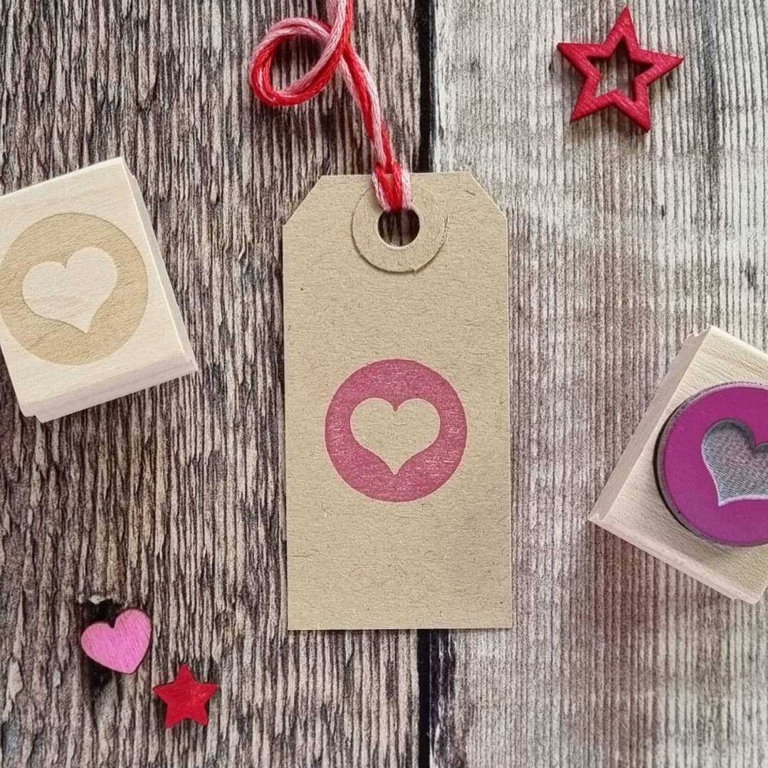 Circle heart rubber stamp