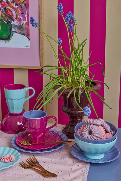 melamine mug cup in plum colour outside and lavendar purple inside